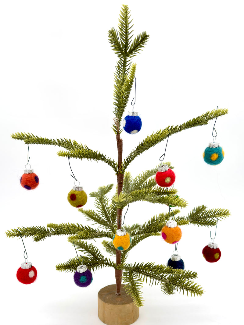Needle-Felted Holiday Ornaments with Maggie